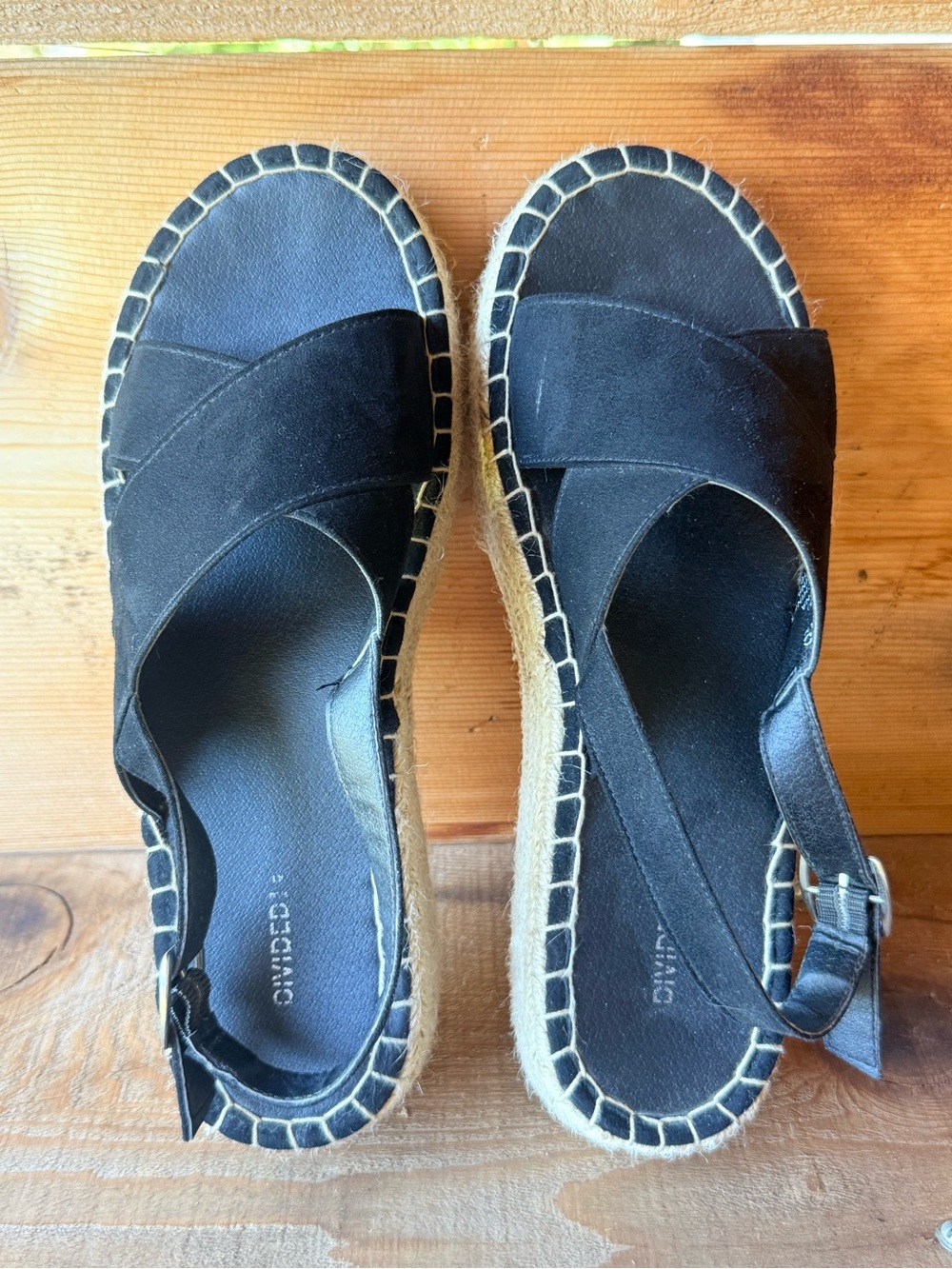 Black Espadrille Wedge Sandals - Women (size 10)